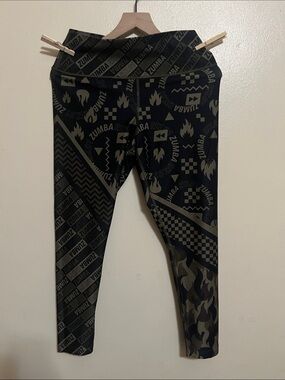 Zumba Fitness Black and Green Graphic Women’s High Rise Leggings